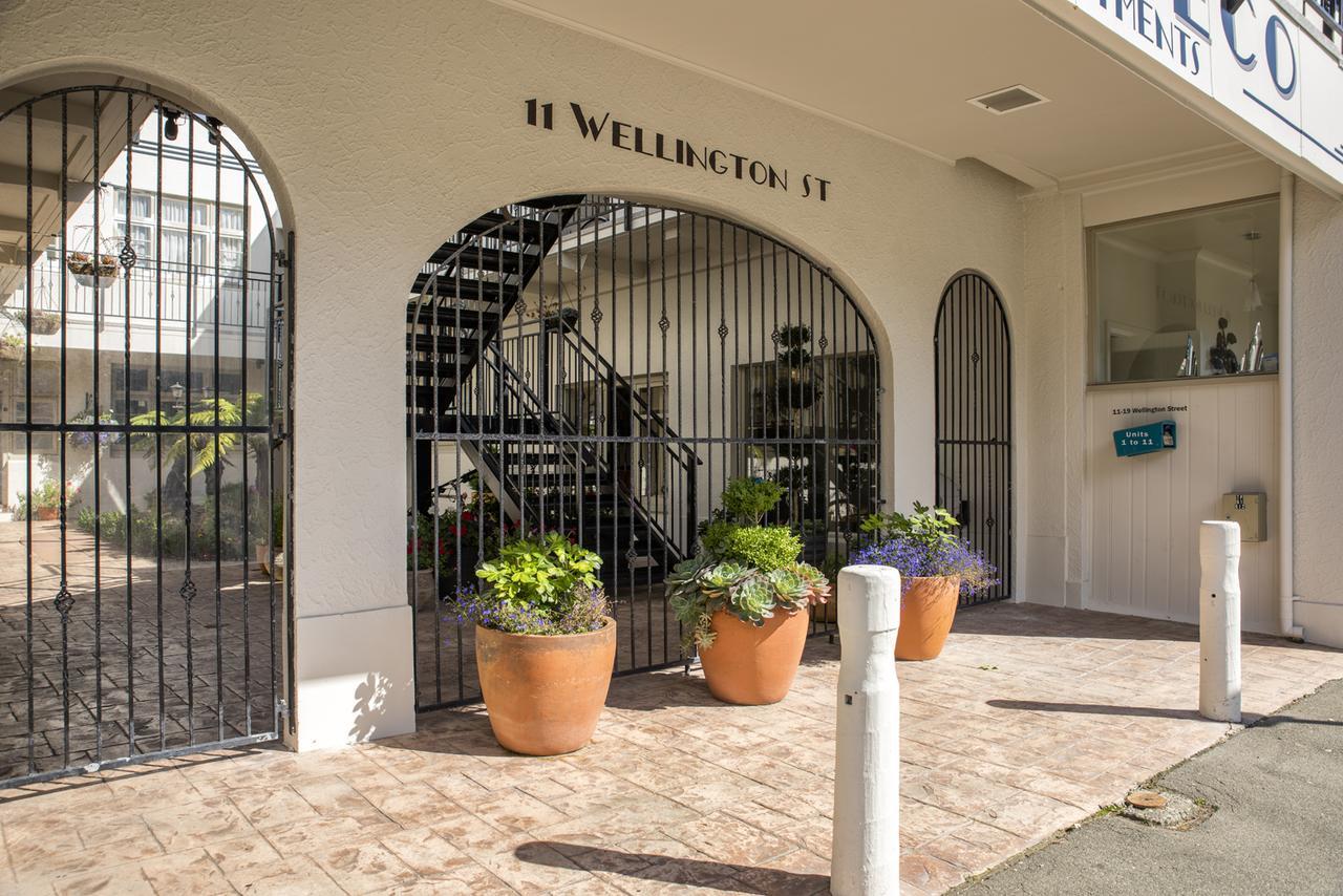 Art Deco Apartments Пиктон Экстерьер фото